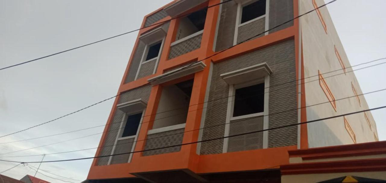Spot On 2831 Orange Family 2* Makassar