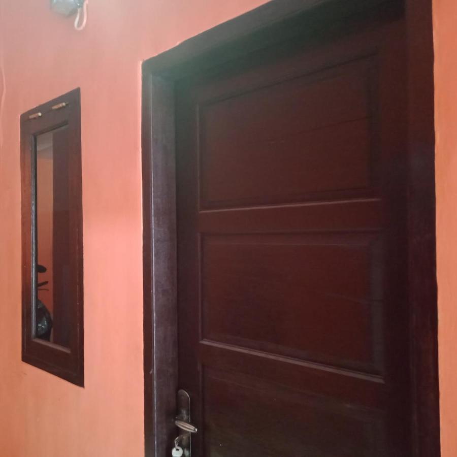 Spot On 2831 Orange Family Makassar
